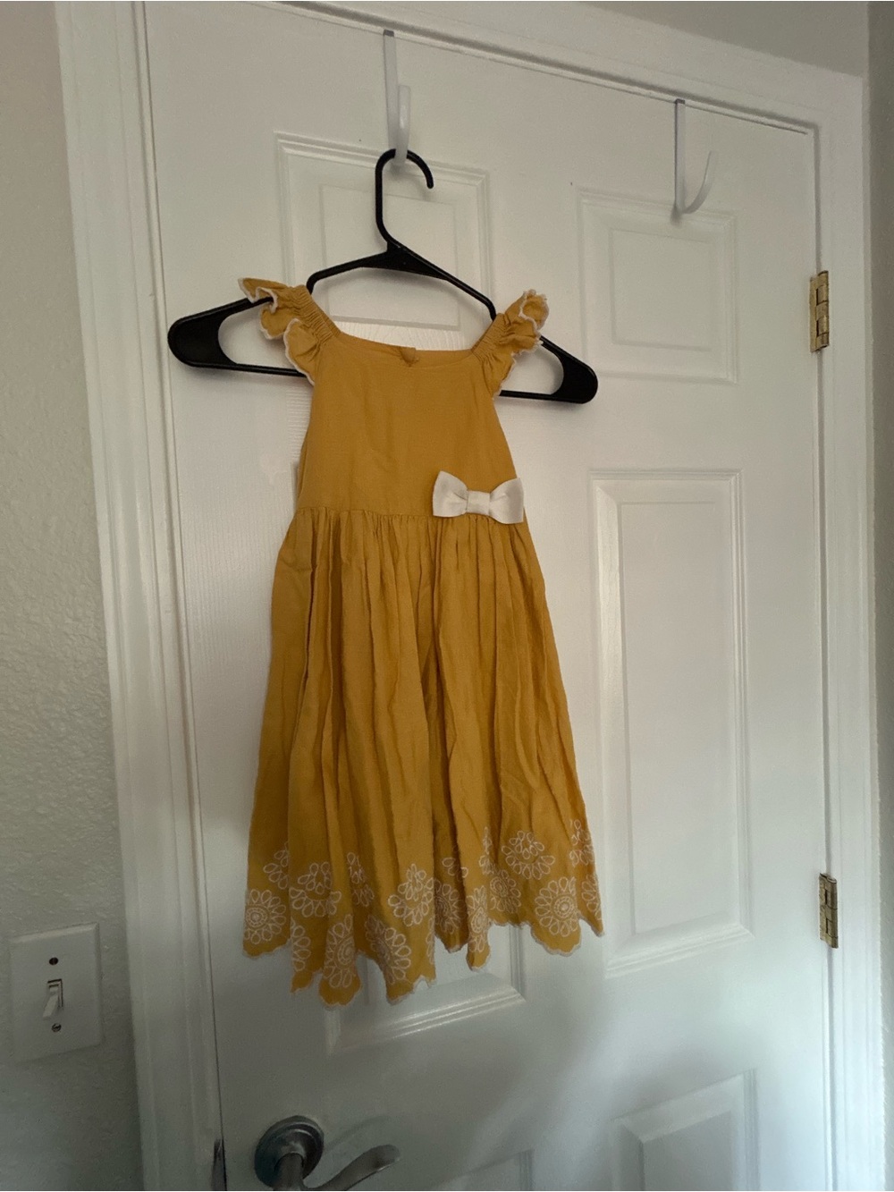Tahari Girls' Mustard Yellow Sleeveless Bow-Accent Dress